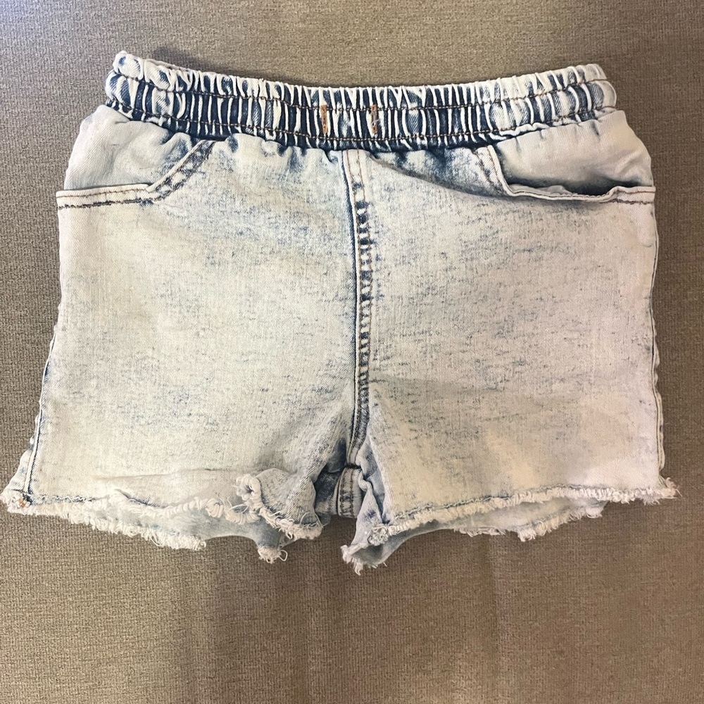 Kids Light Washed Jean Shorts!